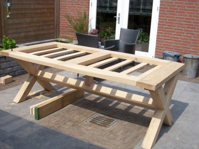 Bij lading Nauwkeurig eiken tuintafel met hardstenen inleg | Woodworking.nl