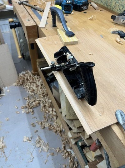 16 Een randje achter de deurtjes om de spleet dicht te maken.jpg