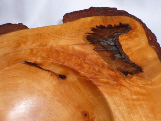 Almond bowl 12G07 b.JPG