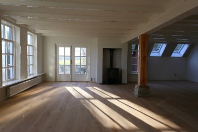 living room wooden floor 001.jpg