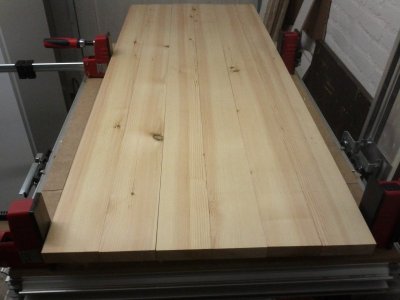 Wennen aan regel katoen planken verlijmen tot tafelblad | Woodworking.nl